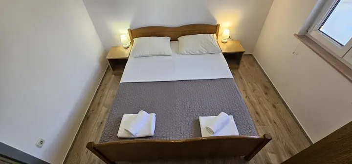 Spavaća soba u Apartmanima Jelena Biograd na Moru